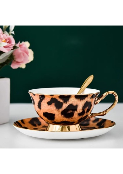 Stil C 200-400 ml Avrupa Asil Kahve Fincanı ve Tabağı Kaşık Seti Öğleden Sonra Çay Seti Zarif Siyah Çay Bardağı Seramik Kupa Ev Partisi Drinkware Hediye (Yurt Dışından)