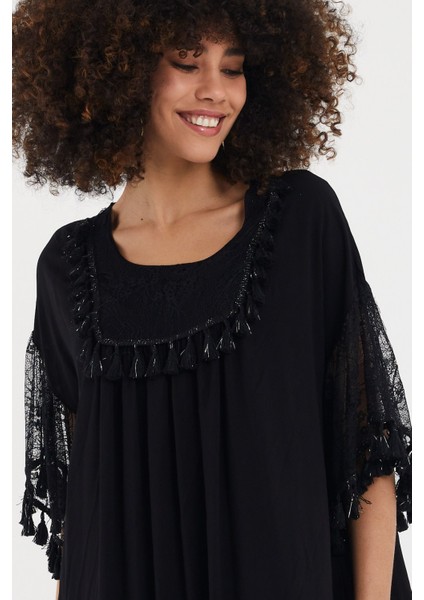 Kadın Siyah Renk Şık Dantel ve Püskül Detaylı Elbise fiyatları