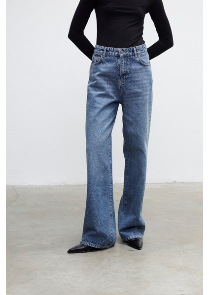 Super wide leg jean