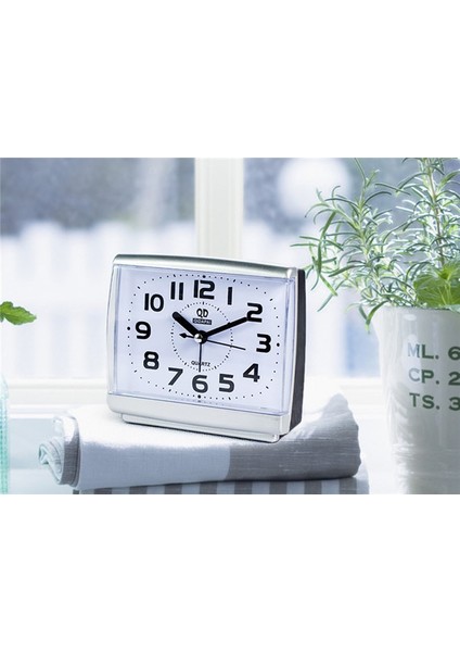 4 Inçlik Dijital Kare Küçük Çalar Saat, Sessiz ve Genişleyen Küçük Çalar Saat, Beyaz (Yurt Dışından) modelleri