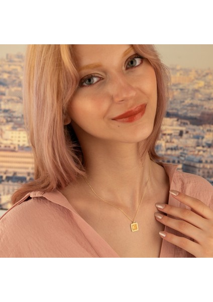 Mineli Kare Şeklinde Gümüş Kolye modelleri