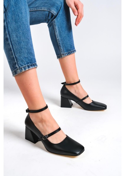 Kulia Siyah Mat Mary Jane Küt Burun Bantlı Ayakkabı fiyatları