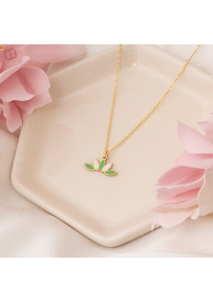 Mineli Lotus Kolye