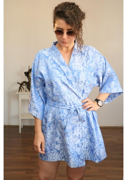 Unisex Açık Mavi Renk, Kendinden Desenli, Kısa Kimono