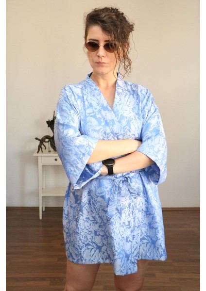 Unisex Açık Mavi Renk, Kendinden Desenli, Kısa Kimono