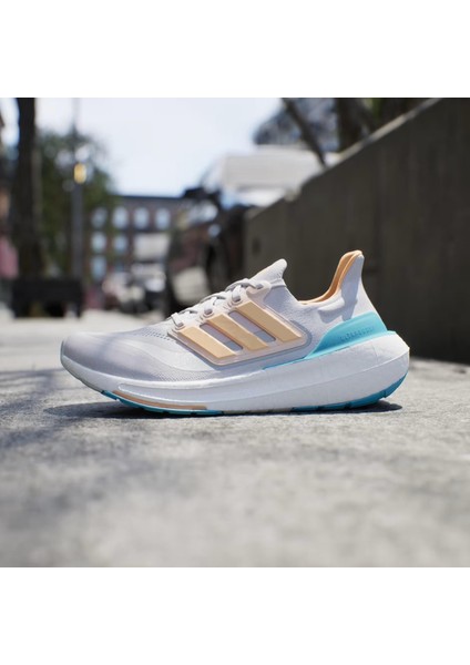 Ultraboost Light Erkek Koşu Ayakkabısı