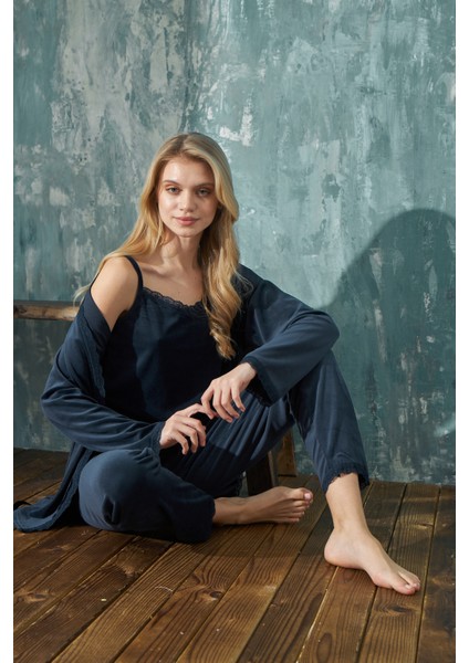 Kadın Fransız Kadife Lacivert Sabahlıklı 3'Lü Pijama Takımı