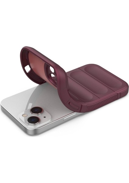 iPhone 14 Kılıf Optimum Lens Çerçeveli Silikon Kapak fırsatları