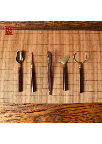 Stil 3 Çay Kaşığı Çay Töreni Altı Beyler Beş Parçalı Set Abanoz Çay Iğnesi Kombinasyonu Çay Seti Aksesuar Seti Çay Kaşığı Çay Klasörü (Yurt Dışından) fiyatları