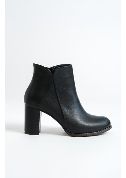 MBBRZ3333-S Kadın Siyah Kalın Topuklu Oval Burun Kısa Bot & Bootie modelleri