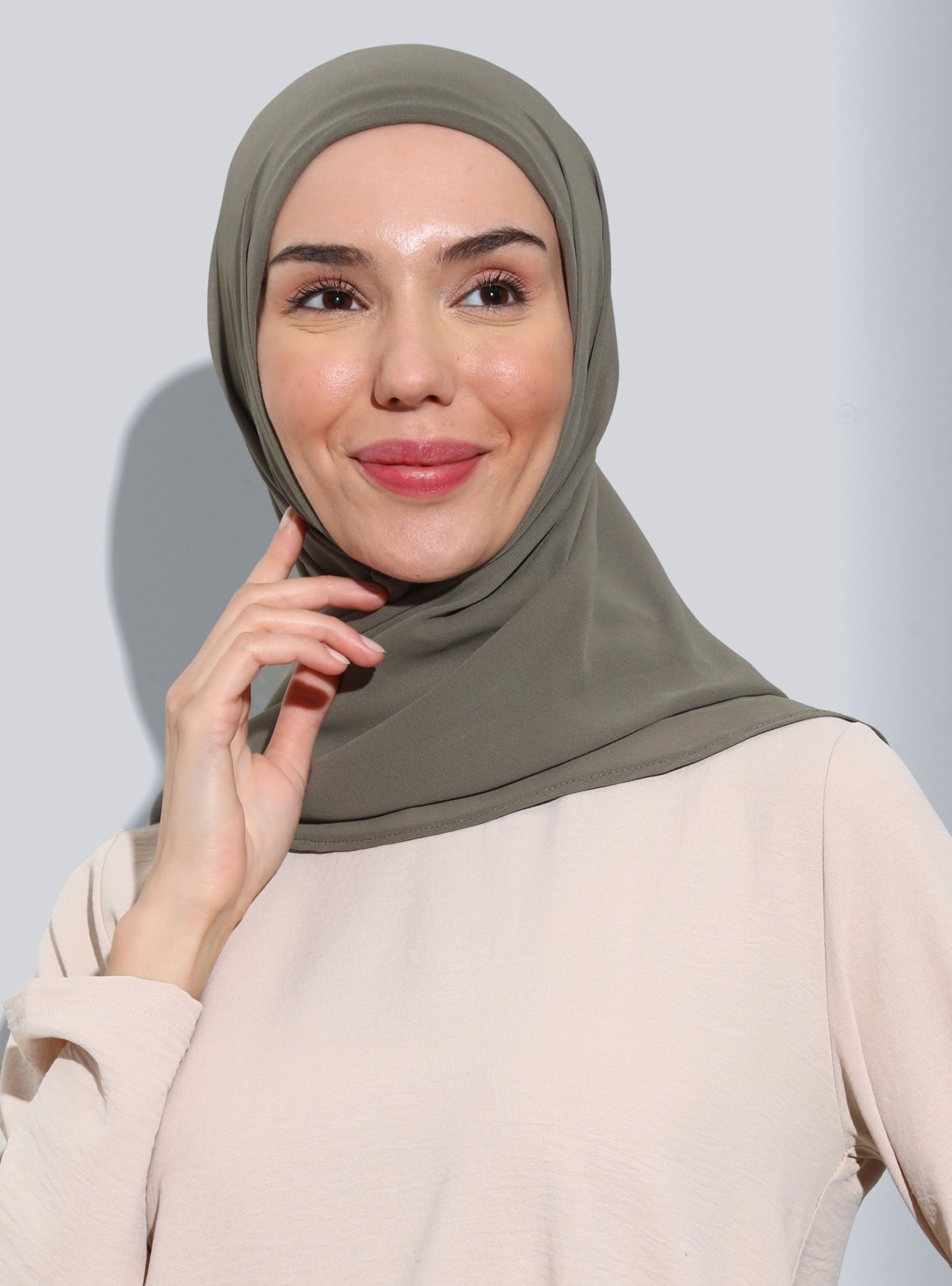 Ecardin Bone Ecardin ST111-HİJABLI Şifon Oval Eşarp 40 Kına Yeşili - Kına Yeşili - görsel 2