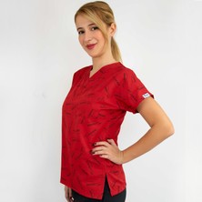 Nur Medikal Giyim Kırmızı Atatürk Imza Desenli Likralı Doktor Hemşire Hastane Cerrahi Tek Üst Forma