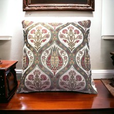 Pıllows Store Osmanlı Beyaz Lale Desenli Kırlent Kılıfı 45CM*45CM