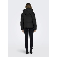 Only Siyah Kadın Mont Onlsally Raın Short Puffer Otw