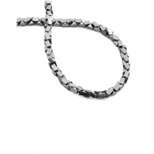 Uçar Doğal Taş Hematit Doğal Taş Parlak Gümüş Fiyonk Kesim 4x4mm Dizi