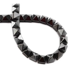 Uçar Doğal Taş Hematit Doğal Taş Parlak Füme Piramit Kesim 8x8mm Dizi