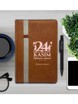 Bk Gift Kişiye Özel Öğretmenler Günü Tasarımlı 372 Taba Termo Deri Ajanda 2024 ve Kalem Hediye Seti- 3, Öğretmene Hediye, Öğretmenler Günü