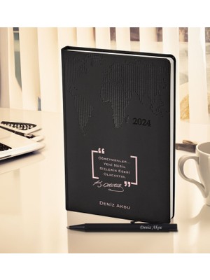 Bk Gift Kişiye Özel Öğretmenler Günü Tasarımlı 378 Siyah Termo Deri Ajanda 2024 ve Kalem Hediye Seti- 2, Öğretmene Hediye, Öğretmenler Günü