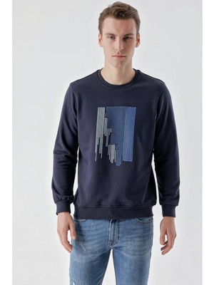 Akçaylar Slim Fit Bisiklet Yaka Önü Baskılı 2 İplik Erkek Sweatshirt