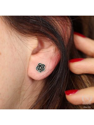 925 Ayar Gümüş Minik Gül Küpe