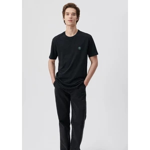 Mühür Logo Nakışlı Siyah Tişört