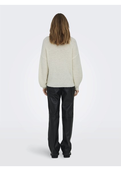 Oversize Yüksek Yakalı Kadın Kazak - Minimalist Stil indirimleri