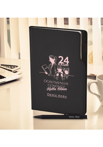 Kişiye Özel Öğretmenler Günü Tasarımlı 378 Siyah Termo Deri Ajanda 2024 ve Kalem Hediye Seti- 1, Öğretmene Hediye, Öğretmenler Günü