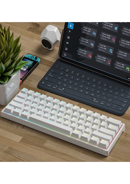 K620 Type-C Kablolu Kırmızı Switch Klavye LED Rgb 61 Tuşlu Rgb Mekanik Oyuncu Işıklı Klavye Ergonomik Tasarım Bilgisayar Pc Için Gaming Keyboard Beyaz Renk