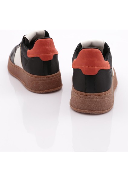 1051 Kadin Bağcikli Spor Ayakkabi modelleri