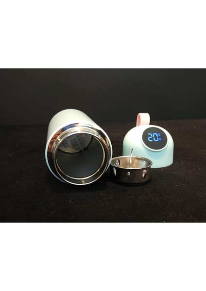 Dijital Göstergeli Vakumlu Termos indirimleri