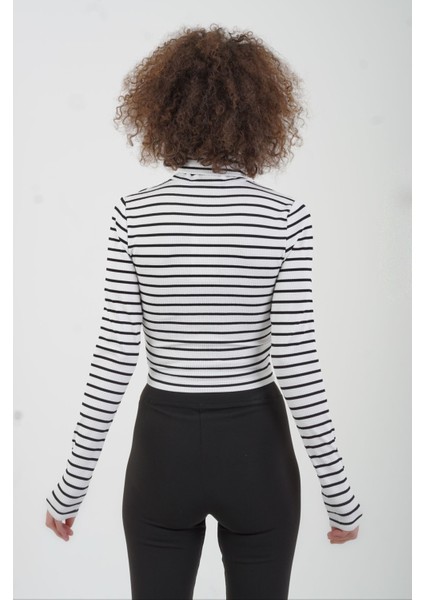 Ekru Çizgili Balıkçı Yaka Fitilli Crop Bluz