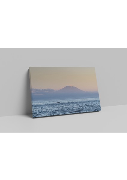 Dağ Silüetli Tekne 50 x 70 Kanvas Tablo