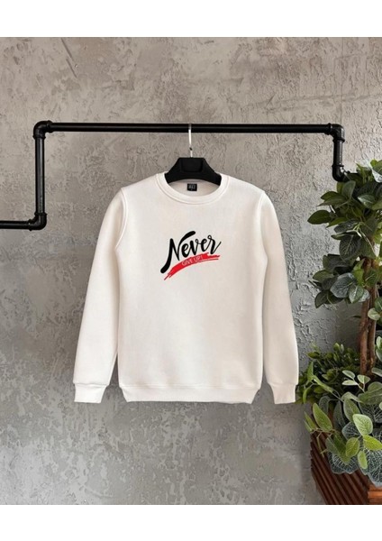 Beyaz Never Give Up Baskılı Oversize Bisiklet Yaka Erkek Sweatshirt