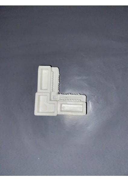 Sineklik 17/25 Plastik Köşe Takozu L Bağlantı Aparatı ( 8 Adet )