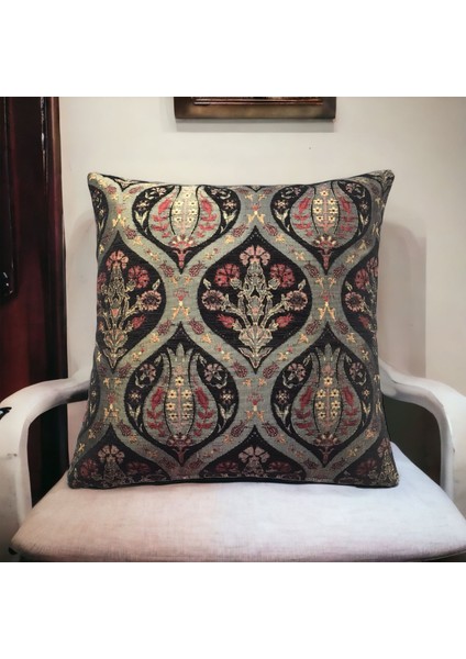 Pıllows Store Osmanlı Siyah Lale Desenli Kırlent Kılıfı 45CM*45CM