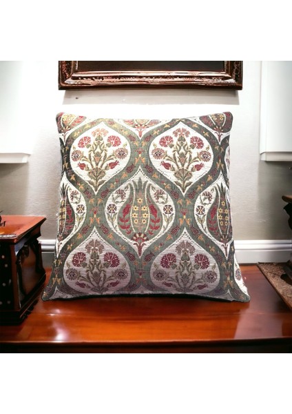 Pıllows Store Osmanlı Beyaz Lale Desenli Kırlent Kılıfı 45CM*45CM