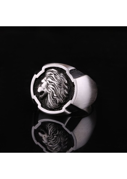 925 Ayar Gümüş Aslan Figürlü Erkek Yüzük