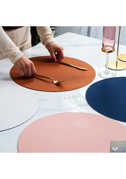 Pembe Küçük Placemat Yalıtım Yağa Dayanıklı Deri Placemat Batı Gıda Yemek Sofra Takımı Masa Mat Pedleri Kase Fincan Coaster Mutfak Aksesuarı (Yurt Dışından) fiyatları