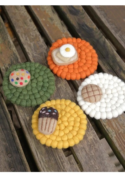 Siyah 10 cm Sevimli Yuvarlak Yün Keçe Bardak Placemats Potholders Yaratıcı Hediyeler ve Hediyelik Eşya Ev Ekran Çekim Sahne (Yurt Dışından)