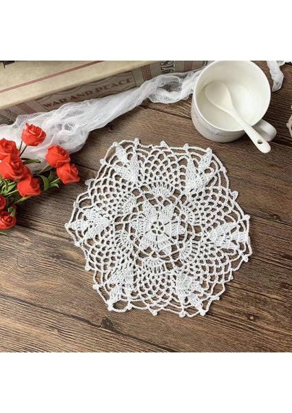 Açık Mor Yuvarlak 22 cm 22 cm Vintage Dantel Pamuk Içi Boş Masa Yer Mat Tığ Işi Placemat Noel Içeceği Coaster Mutfak Aksesuarları Dekorasyon Ev Ped (Yurt Dışından) modelleri