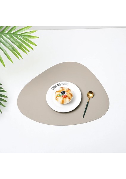 01 41X34 cm Iskandinav Yaratıcı Deri Servis Altlığı Su Geçirmez Isı Yalıtımı Çift Taraflı Deri Üçgen Servis Altlığı Düzensiz Düz Renk Coaster (Yurt Dışından)