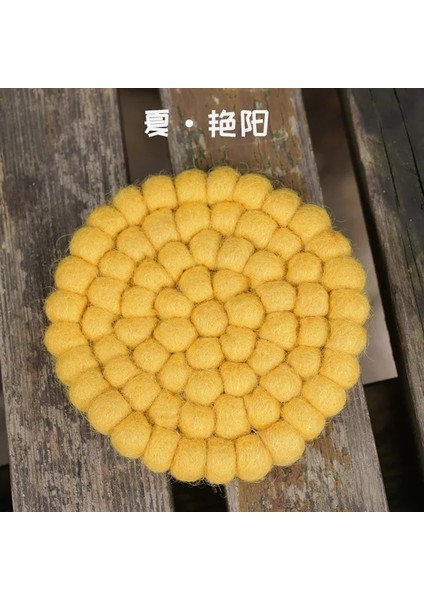 Sarı 10 cm Sevimli Yuvarlak Yün Keçe Bardak Placemats Potholders Yaratıcı Hediyeler ve Hediyelik Eşya Ev Ekran Çekim Sahne (Yurt Dışından)