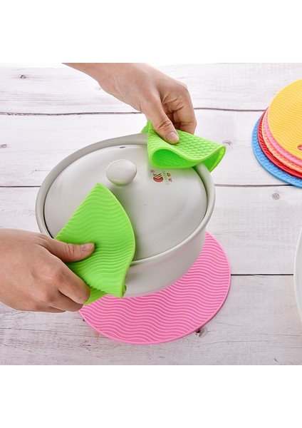 Yeşil Dalga Deseni 18 cm Silikon Yuvarlak Isıya Dayanıklı Petek Coaster Yeni Çok Fonksiyonlu Coaster Kayma Anti Sıcak Ped Tutucu Paspaslar Mutfak Aletleri (Yurt Dışından)