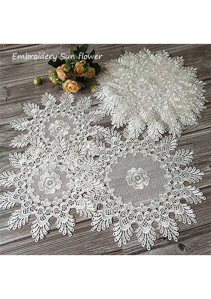 Beyaz 4 Yuvarlak 25 cm Yenı Yuvarlak Dantel Ay Çiçeği Nakış Placemat Bardak Altlığı Mutfak Düğün Noel Masa Yer Mat Bez Ped Yeni Yıl Bardak Altlığı Peçete (Yurt Dışından)