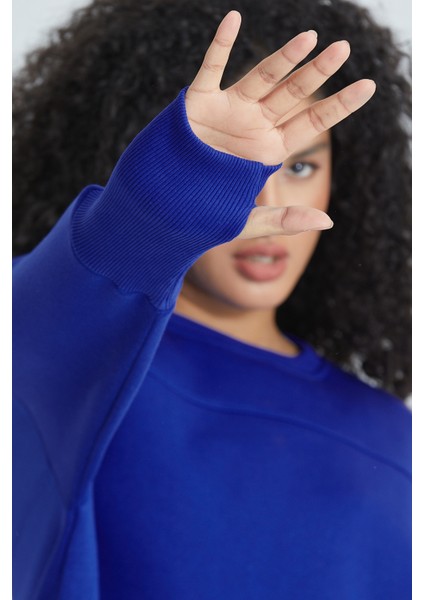 Eteği Yırtmaçlı Basic Sweatshirt fırsatları