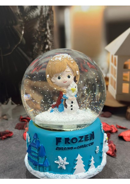 Frozen Kız ve Kardan Adam Temalı Müzikli Işıklı Püskürtmeli Kar Küresi Büyük Boy