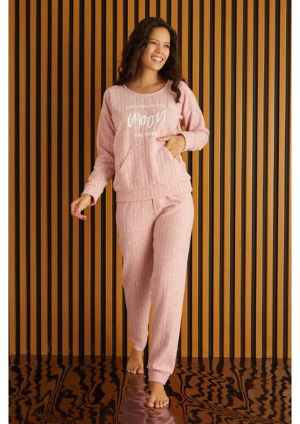 Kadın Pembe Uzun Kol Fitilli Polar Kanguru Cepli Kışlık Pijama Takımı Slim Fit 3430-13