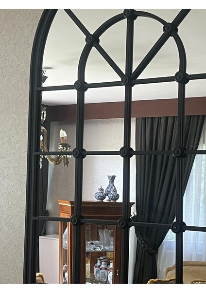 Dekoratif Pencere Görünümlü Duvar Aynası