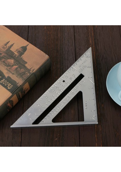 1 Adet Kare Cetvel 7 Inç Metrik Üçgen Açı Cetvel Alüminyum Alaşımlı Üçgen Ölçüm Cetveli Ev Ağaç Işleme Için Hızlı Kare Iletki (Yurt Dışından) fırsatları