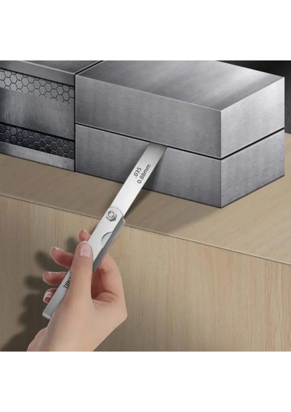 Metrik Feeler Ölçer 0.04-0.88MM Feeler Ölçerler 32 Metrik Bıçaklar Evrensel Kalınlık Seti Itici Valf Feeler Ölçer Yüksek Doğruluk Boşluk Ölçme Aletleri (Yurt Dışından) fırsatları